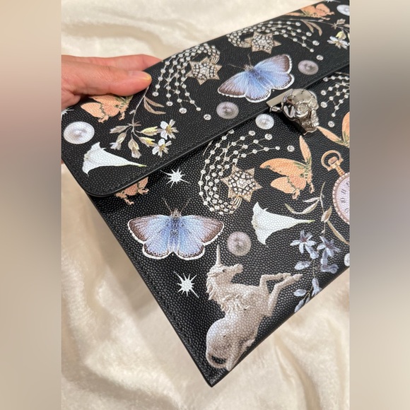 •••SOLD•••Auth Alexander McQueen Nocturnal Skull Calfskin Leather Clutch Black - Picture 6 of 16